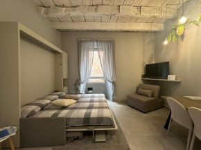 Petronilla House 008055-LT-1202